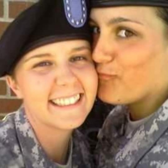 Meet your Posher, Amber - Picture 5 of 5